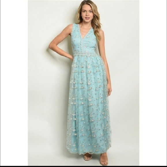 Floral Maxi Dress - Picture 2 of 5